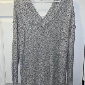V neck sweater